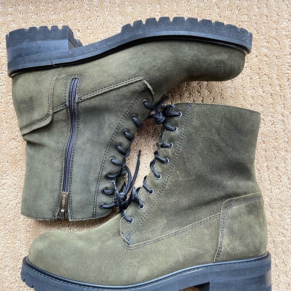 La Canadienne Cara Khaki suede combat boots - Picture 4 of 9